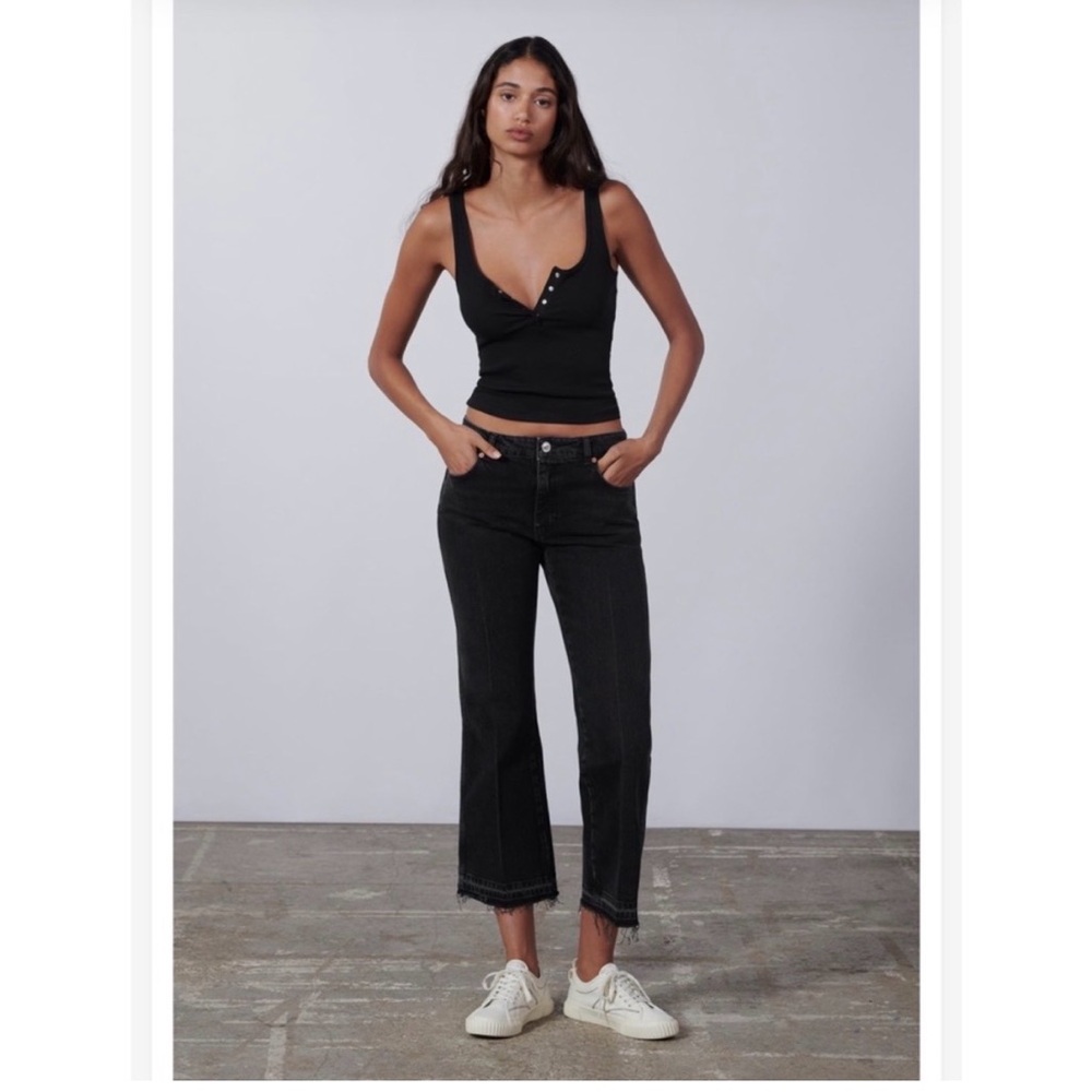 ZARA The Ness Cropped Flare Black Jeans Pants Womens Size 6 Like New